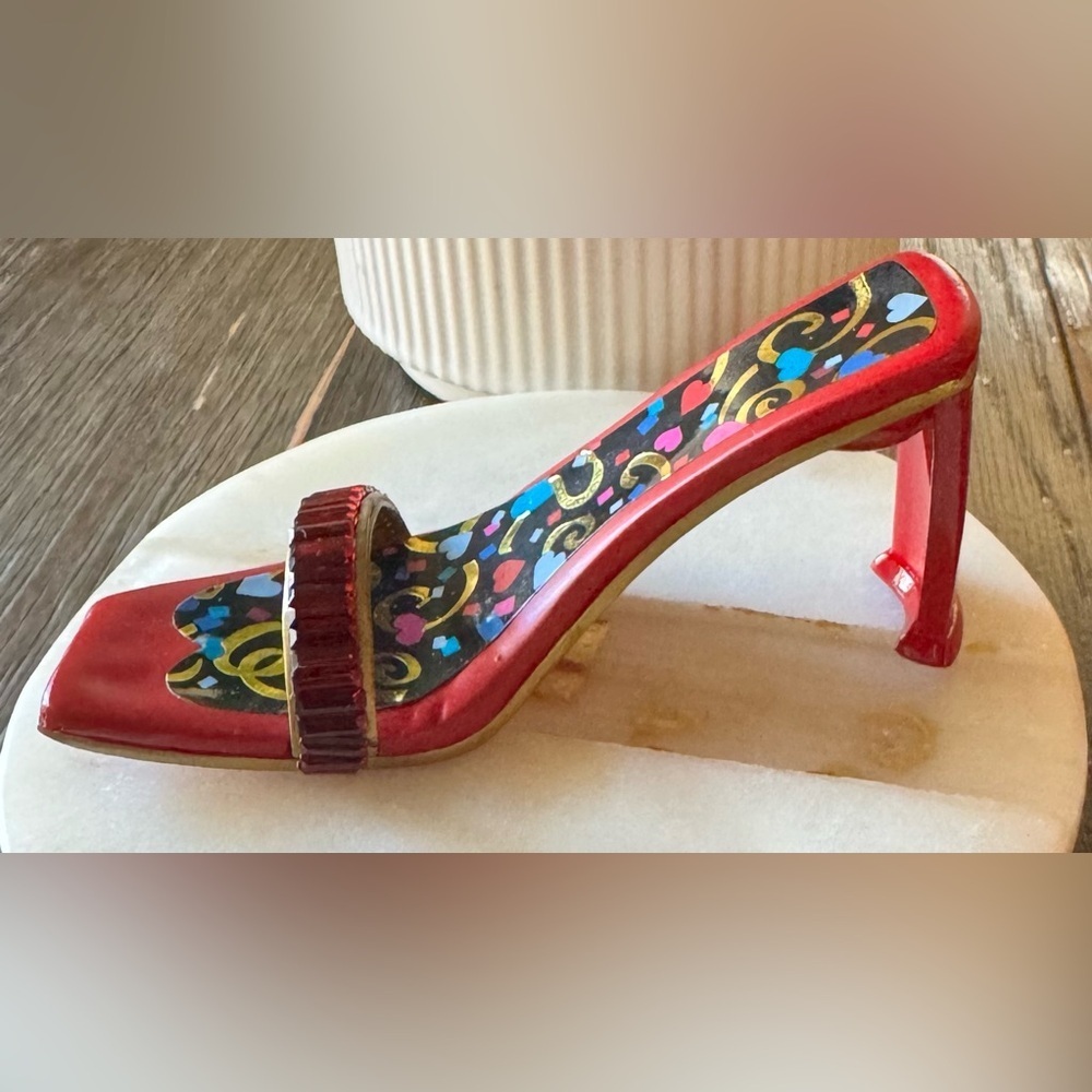 HEART & SOLE JUST THE RIGHT COLLECTIBLE SHOE RAINE #25221... - Picture 3 of 9